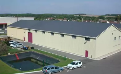 Entretenir toiture et façade de bâtiments industriels image 2
